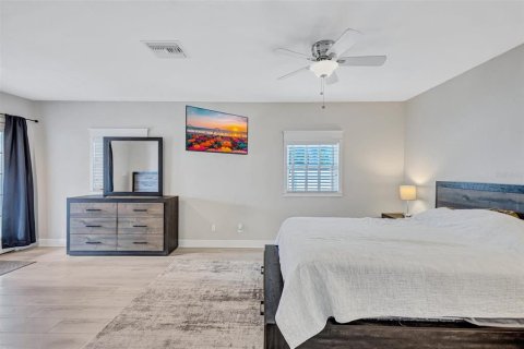Casa en venta en Saint Petersburg, Florida, 3 dormitorios, 141.95 m2 № 2383685 - foto 12