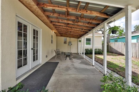 Casa en venta en Saint Petersburg, Florida, 3 dormitorios, 141.95 m2 № 2383685 - foto 20