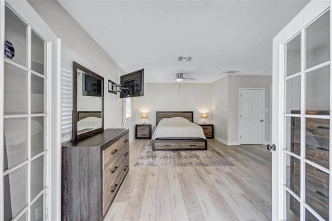 Casa en venta en Saint Petersburg, Florida, 3 dormitorios, 141.95 m2 № 2383685 - foto 18