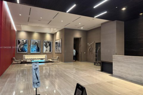 Condo in Miami, Florida, 1 bedroom № 2005321 - photo 27