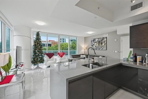 Condo in Miami, Florida, 1 bedroom № 2005321 - photo 15