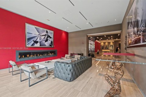 Condo in Miami, Florida, 1 bedroom № 2005321 - photo 6