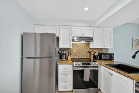 Condo in Jupiter, Florida, 1 bedroom  № 2082384 - photo 6