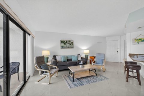 Condo in Jupiter, Florida, 1 bedroom  № 2082384 - photo 16