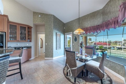 Villa ou maison à louer à Punta Gorda, Floride: 3 chambres, 252.14 m2 № 1554322 - photo 16