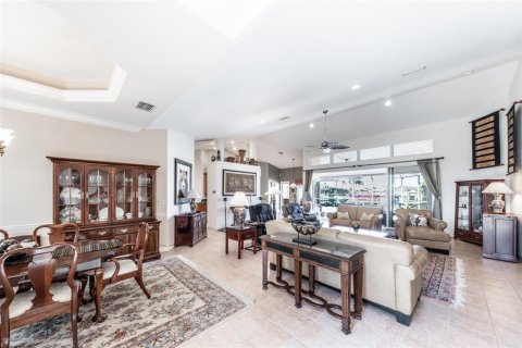 Villa ou maison à louer à Punta Gorda, Floride: 3 chambres, 252.14 m2 № 1554322 - photo 4