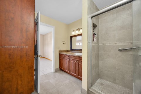 Купить кондоминиум в Дорал, Флорида 2 спальни, 129.32м2, № 1750410 - фото 22