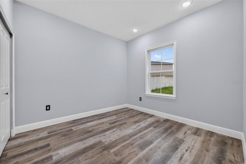 House in Poinciana, Florida 4 bedrooms, 158.86 sq.m. № 2220403 - photo 26