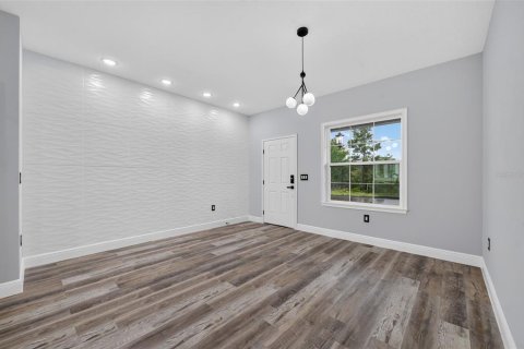 House in Poinciana, Florida 4 bedrooms, 158.86 sq.m. № 2220403 - photo 7