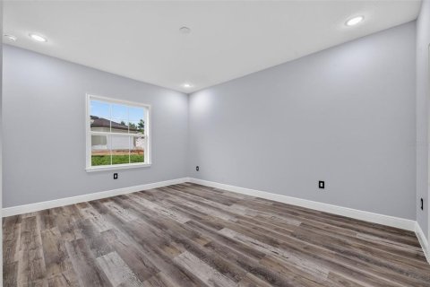 House in Poinciana, Florida 4 bedrooms, 158.86 sq.m. № 2220403 - photo 19
