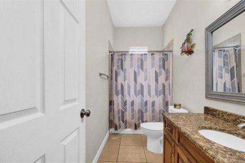House in Largo, Florida 4 bedrooms, 225.94 sq.m. № 1680100 - photo 28