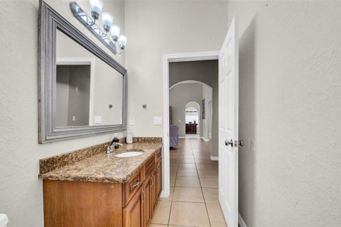 House in Largo, Florida 4 bedrooms, 225.94 sq.m. № 1680100 - photo 29