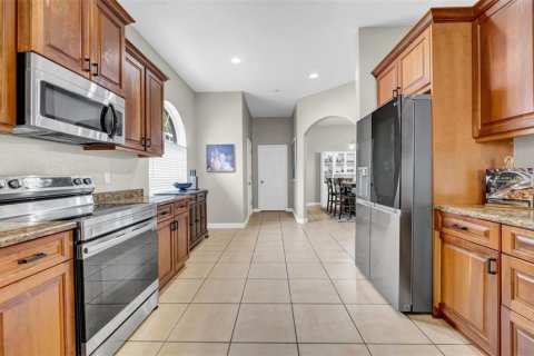 House in Largo, Florida 4 bedrooms, 225.94 sq.m. № 1680100 - photo 12