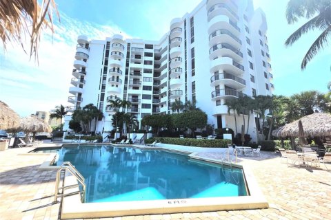 Copropriété à louer à Pompano Beach, Floride: 2 chambres, 145.86 m2 № 2242734 - photo 2