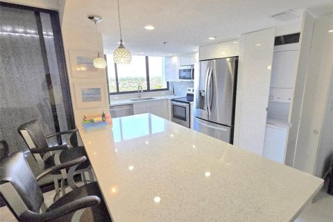 Copropriété à louer à Pompano Beach, Floride: 2 chambres, 145.86 m2 № 2242734 - photo 15