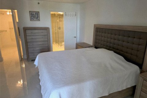 Copropriété à louer à Pompano Beach, Floride: 2 chambres, 145.86 m2 № 2242734 - photo 20