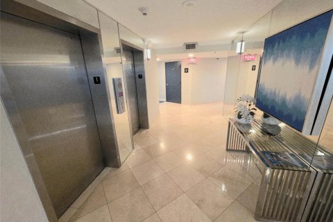 Copropriété à louer à Pompano Beach, Floride: 2 chambres, 145.86 m2 № 2242734 - photo 30