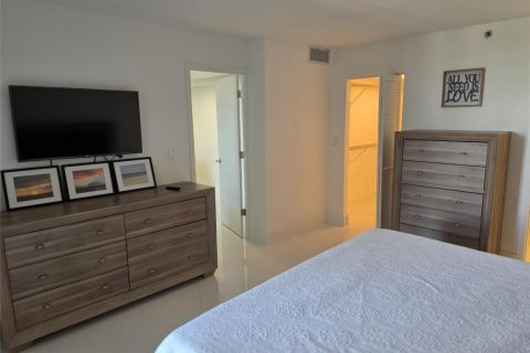 Copropriété à louer à Pompano Beach, Floride: 2 chambres, 145.86 m2 № 2242734 - photo 21