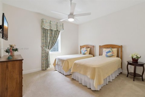 House in Jupiter, Florida 4 bedrooms, 283.35 sq.m. № 2055784 - photo 24