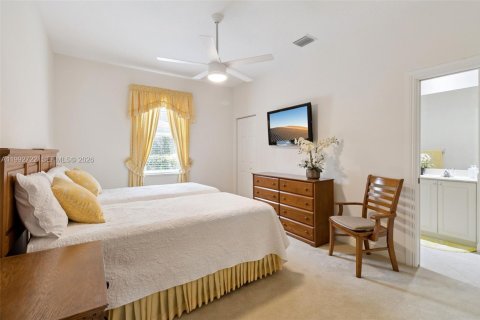 House in Jupiter, Florida 4 bedrooms, 283.35 sq.m. № 2055784 - photo 28