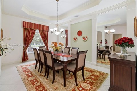 House in Jupiter, Florida 4 bedrooms, 283.35 sq.m. № 2055784 - photo 7