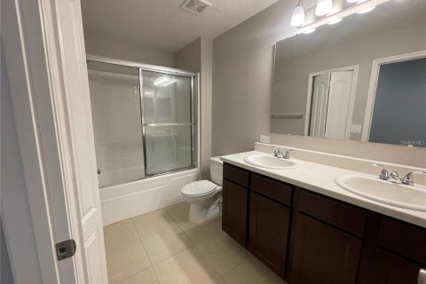Touwnhouse à louer à Lakeland, Floride: 3 chambres, 151.71 m2 № 2385658 - photo 16