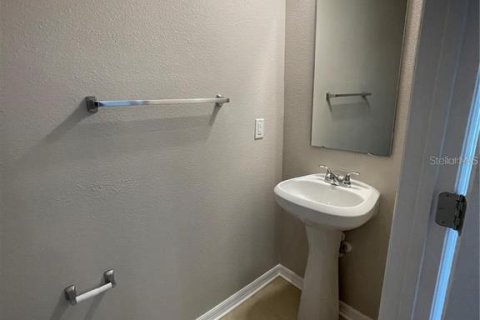 Touwnhouse à louer à Lakeland, Floride: 3 chambres, 151.71 m2 № 2385658 - photo 7