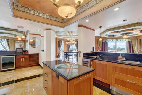 Condominio en venta en Lauderdale-by-the-Sea, Florida, 3 dormitorios, 345.97 m2 № 2384981 - foto 27