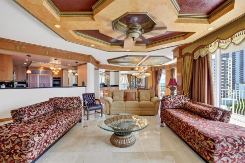 Condominio en venta en Lauderdale-by-the-Sea, Florida, 3 dormitorios, 345.97 m2 № 2384981 - foto 25