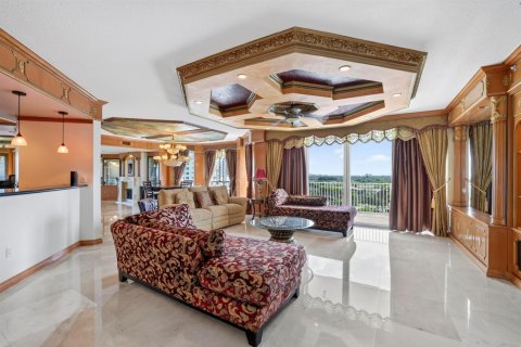Condominio en venta en Lauderdale-by-the-Sea, Florida, 3 dormitorios, 345.97 m2 № 2384981 - foto 5