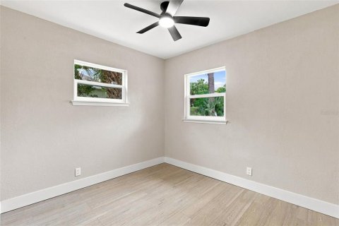 Villa ou maison à vendre à Ormond Beach, Floride: 4 chambres, 117.61 m2 № 2349463 - photo 23