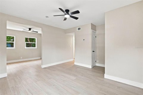 Villa ou maison à vendre à Ormond Beach, Floride: 4 chambres, 117.61 m2 № 2349463 - photo 16