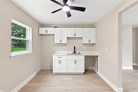 Villa ou maison à vendre à Ormond Beach, Floride: 4 chambres, 117.61 m2 № 2349463 - photo 13