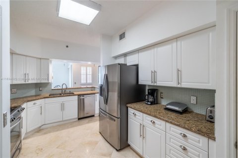 Copropriété à louer à Aventura, Floride: 1 chambre, 82.96 m2 № 1961440 - photo 8