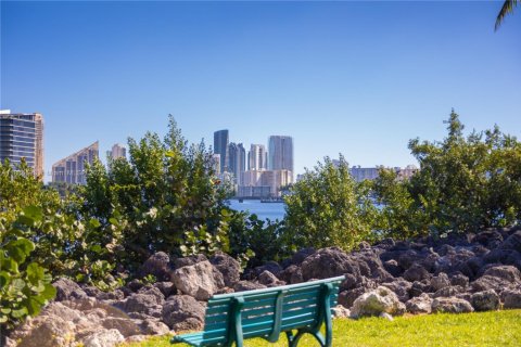 Copropriété à louer à Aventura, Floride: 1 chambre, 82.96 m2 № 1961440 - photo 21