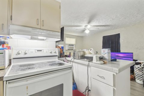 Immobilier commercial à vendre à Lakeland, Floride: 160.54 m2 № 1751587 - photo 11