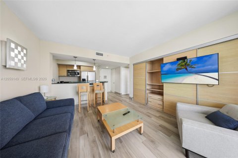 Condo in Sunny Isles Beach, Florida, 1 bedroom № 2268896 - photo 4