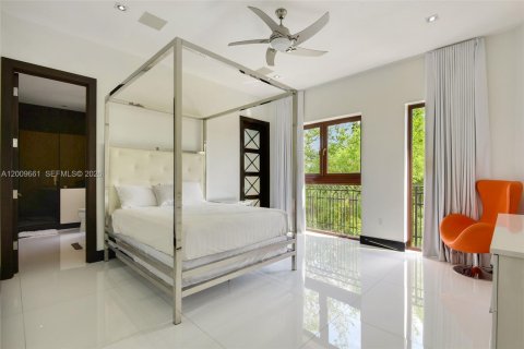 Villa ou maison à vendre à Pinecrest, Floride: 9 chambres, 1415.37 m2 № 2178939 - photo 20