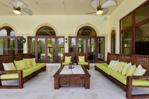 Villa ou maison à vendre à Pinecrest, Floride: 9 chambres, 1415.37 m2 № 2178939 - photo 26