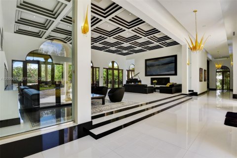 Villa ou maison à vendre à Pinecrest, Floride: 9 chambres, 1415.37 m2 № 2178939 - photo 14