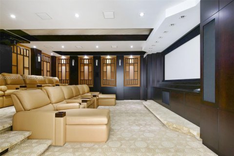 Villa ou maison à vendre à Pinecrest, Floride: 9 chambres, 1415.37 m2 № 2178939 - photo 22