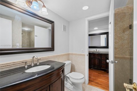 Townhouse in Pembroke Pines, Florida 3 bedrooms, 140.38 sq.m. № 2049539 - photo 24