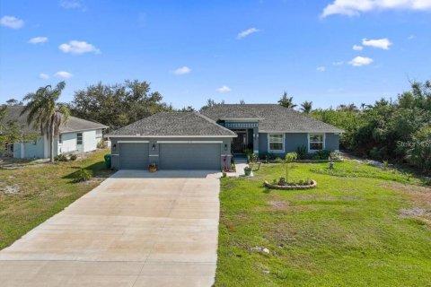Villa ou maison à Port Charlotte, Floride 4 chambres, 163.69 m2 № 2097282
