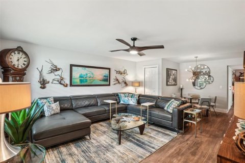 Condominio en venta en Saint Petersburg, Florida, 2 dormitorios, 105.44 m2 № 1826197 - foto 4