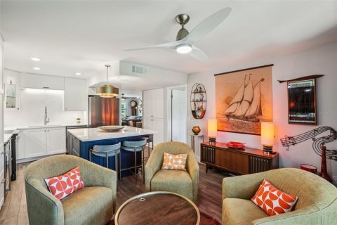 Condominio en venta en Saint Petersburg, Florida, 2 dormitorios, 105.44 m2 № 1826197 - foto 14