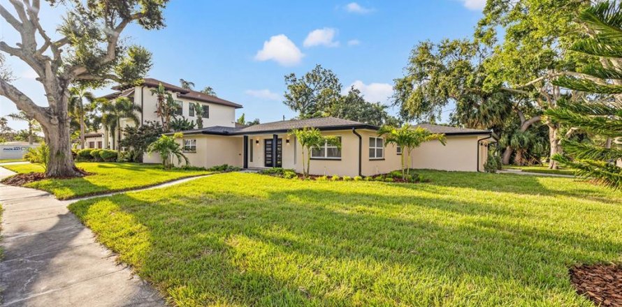 Casa en Saint Petersburg, Florida 3 dormitorios, 168.9 m2 № 1826939