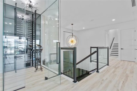 Villa ou maison à vendre à Saint Petersburg, Floride: 5 chambres, 539.95 m2 № 1334260 - photo 7