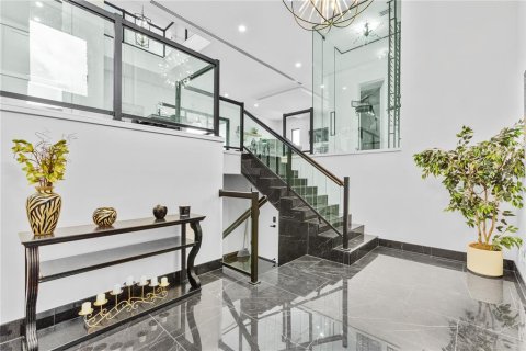 Villa ou maison à vendre à Saint Petersburg, Floride: 5 chambres, 539.95 m2 № 1334260 - photo 6