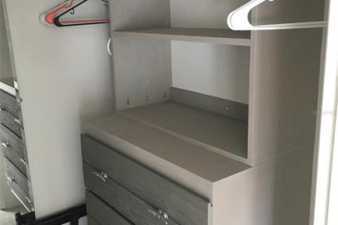 Купить кондоминиум в Мадейра - Бич, Флорида 5 комнат, 96.62м2, № 2212958 - фото 21
