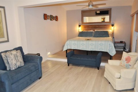 Купить кондоминиум в Мадейра - Бич, Флорида 5 комнат, 96.62м2, № 2212958 - фото 7
